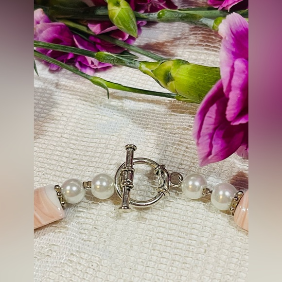 Zebra Heart Pearl Pink Black Pendant Toggle Clasp Chunky Necklace 18” - Picture 3 of 5